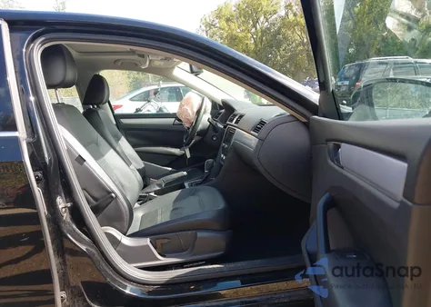 2012 Volkswagen Passat 2.5L Se из США, поврежденный, VIN 1VWBP7A37CC034524